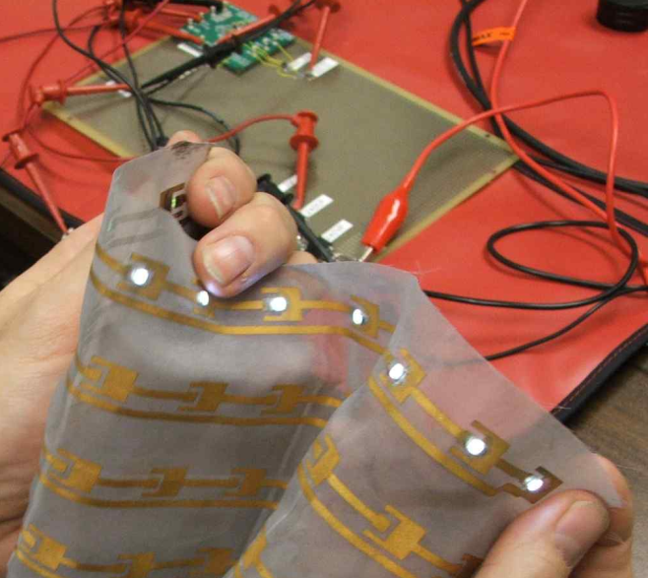 R&D: Flexible lighting on polyester